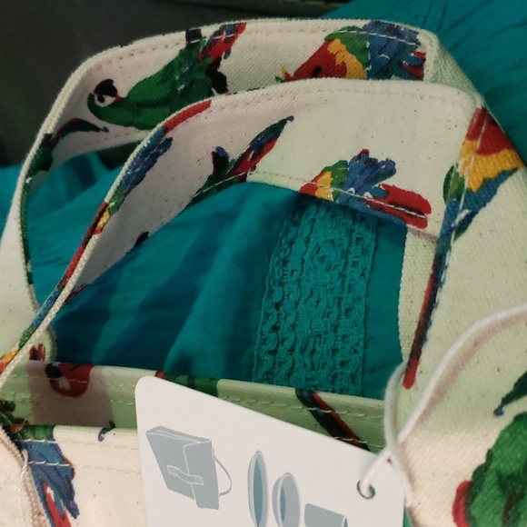 PETIT JOUR PARIS PARROT ANTI SAND BEACH BAG NWT - Picture 7 of 7